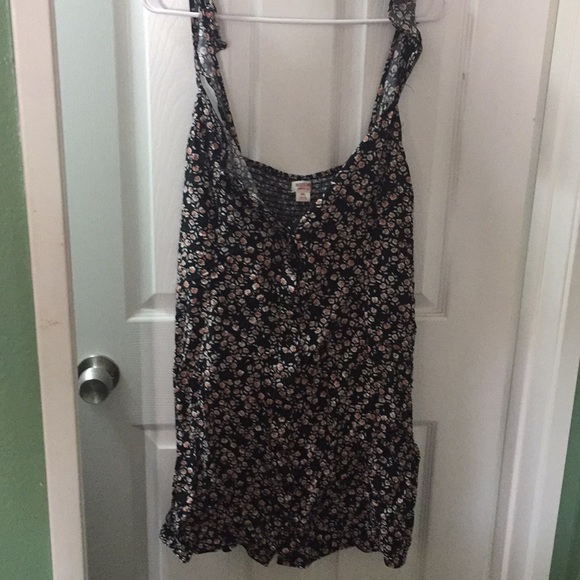 Dress - Picture 1 of 1